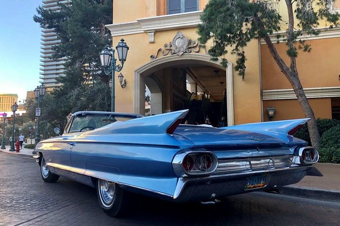 classic-cadillac-3-hour-tour-with-elvis