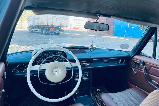 classic-car-express-tour-of-prague