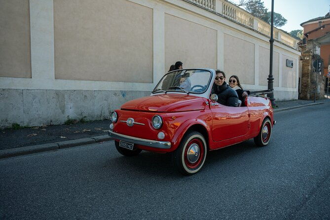 classic-elegance-vintage-fiat-500-cabriolet-rome-tour