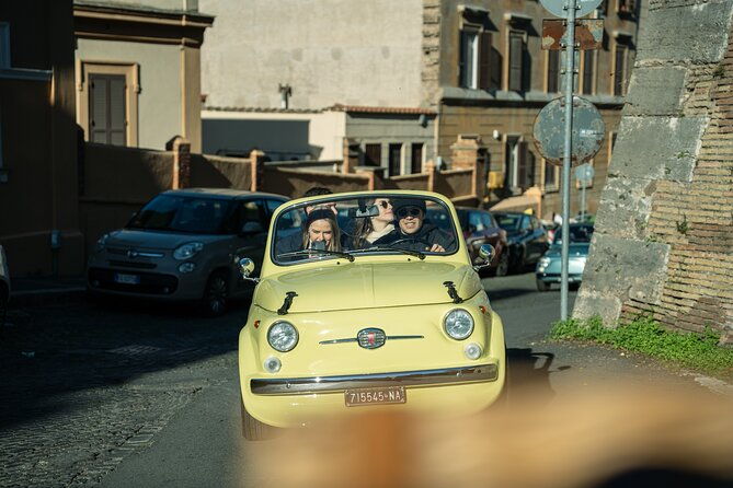 classic-elegance-vintage-fiat-500-cabriolet-rome-tour