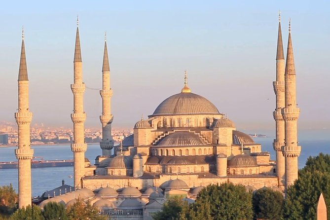 classic-istanbul-tour-blue-mosque-hippodrome-hagia-sophia-and-topkapi-palace