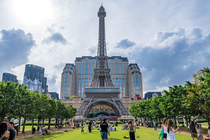 Classic Macau Day Tour: Ferry Pier Pickup & Lunch Included - Who Would Love This Tour?