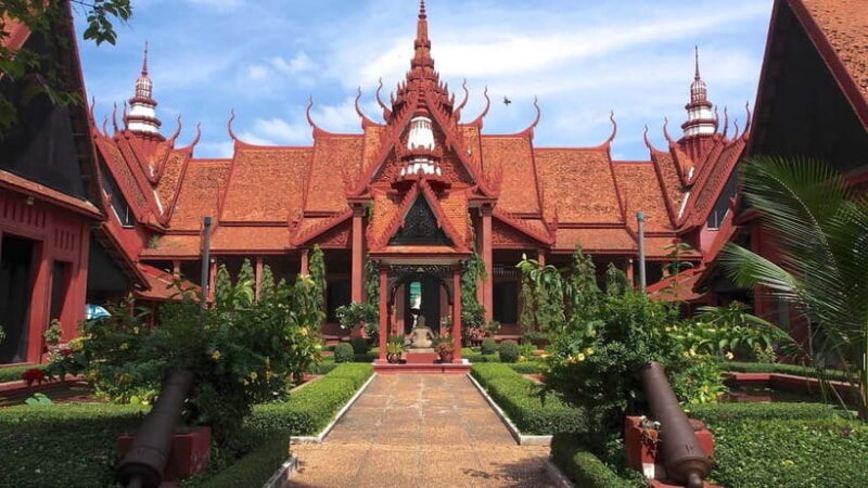 Classic Phnom Penh Full Day Tour - Exploring the National Museum’s Art Collection