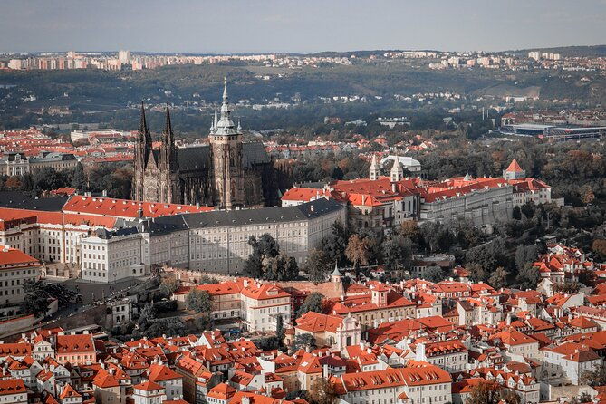 classic-prague-castle-tour-strahov-monastery-castle-district