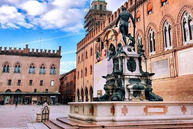 classic-private-walking-tour-bologna