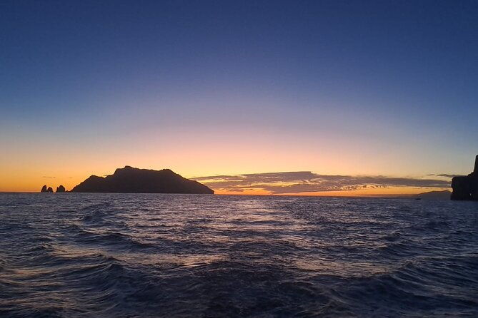 classic-sunset-cruise-departing-from-sorrento