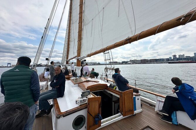 classic-tall-ship-sightseeing-cruise-of-boston-harbor