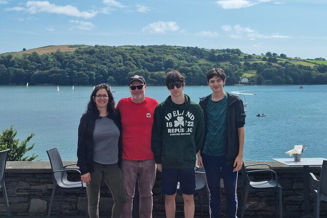 classic-taxi-tour-to-kinsale-and-west-cork-in-modern-a-c-minibus