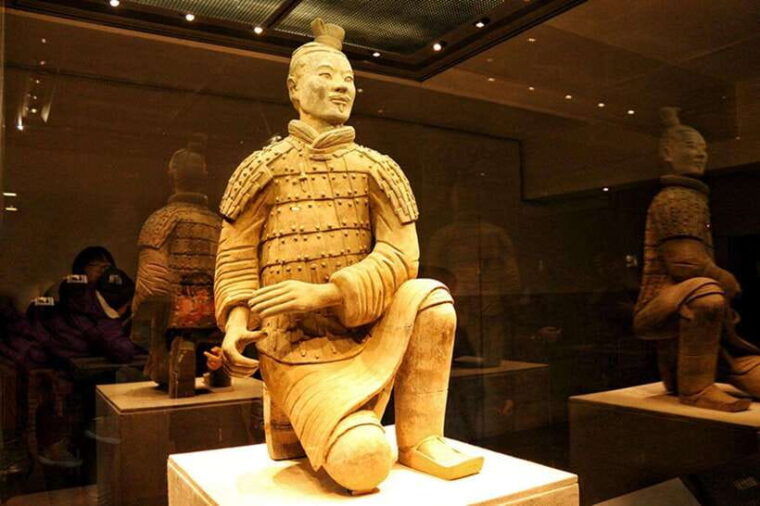 classic-xian-fully-guided-terracotta-army-bus-tour