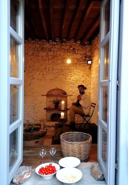 classical-guitar-concert-in-a-historic-olive-press