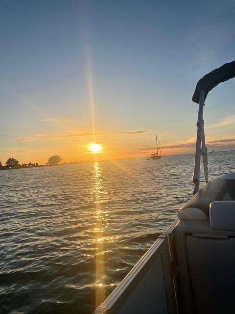 Clearwater Beach: Private Pontoon Tours - Who is this tour best suited for?