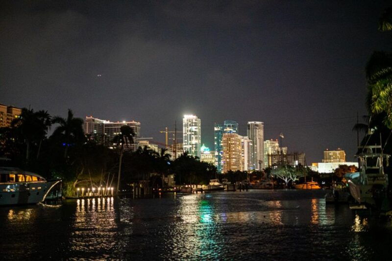 clearwater-private-boat-for-20-evening-cruisedolphin-watch