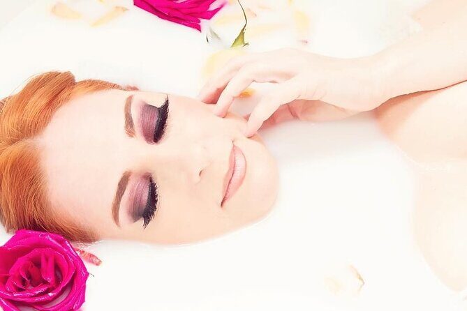 Cleopatra's Deluxe Spa Treatment with Massage, Sauna, and Jacuzzi - Key Points