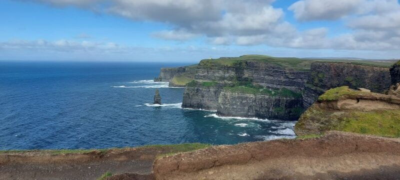 cliffs-of-moher-and-national-park-private-limousine-tour