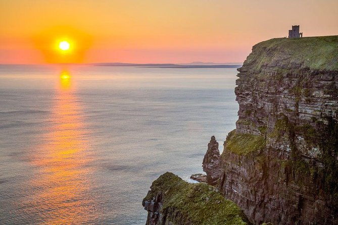 cliffs-of-moher-day-tour-from-dublin-including-the-wild-atlantic-way
