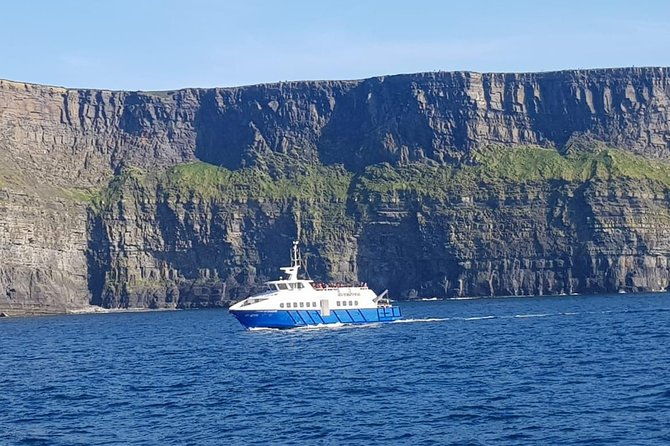 cliffs-of-moher-including-cliffs-of-moher-boat-experience-luxury-car-tour