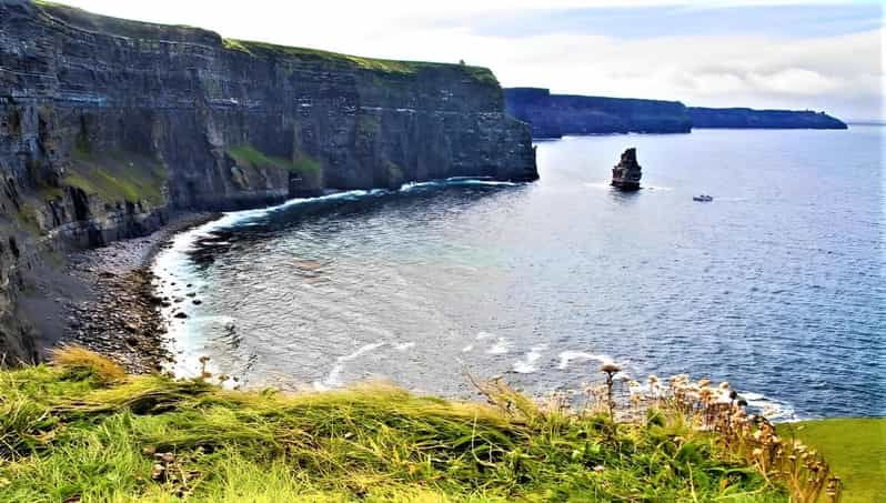 cliffs-of-moher-walk-with-local-farmer-clare-guided
