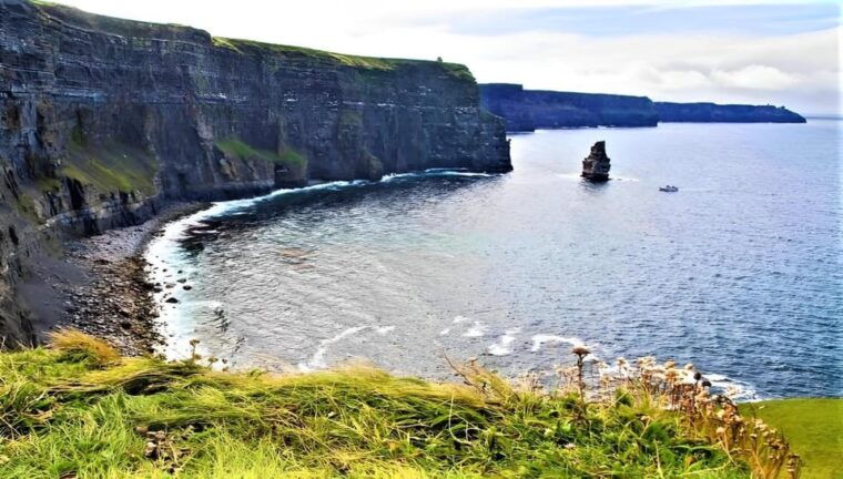 cliffs-of-moher-walk-with-local-farmer-clare-guided