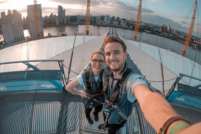Climb The O2 Arena & See London's Main Sights Walking Tour - A Day of Contrasts: Walking and Climbing in London
