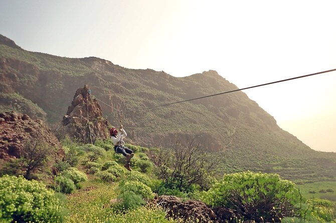 climbing-zipline-via-ferrata-cave-adventure-route-in-gran-canaria