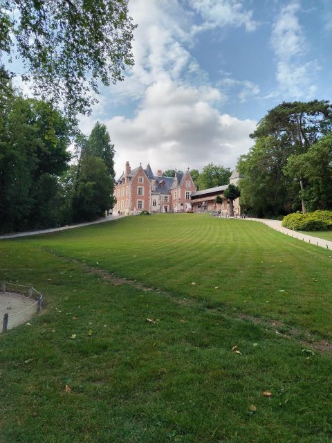 clos-luce-da-vincis-castle-private-guided-tour-with-ticket