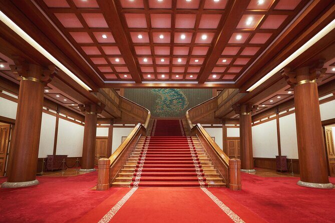 (Closed) Koreas White House Walking Tour Blue House - Introduction