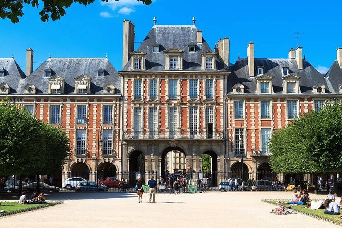 ClueZ Paris Game - How does the itinerary work?