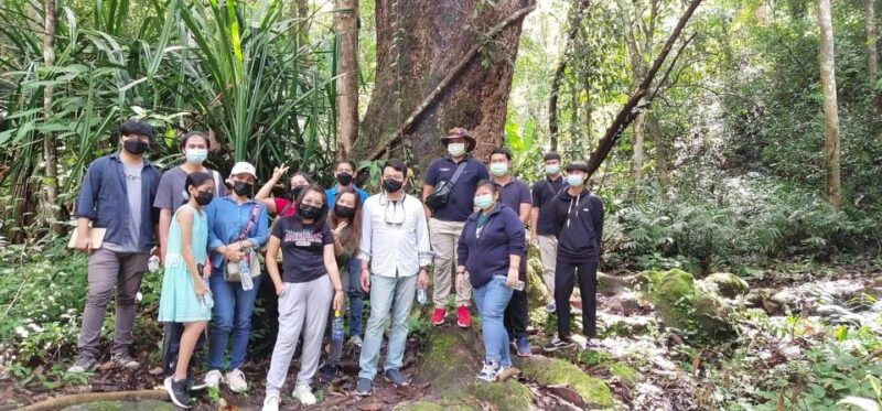 cnx-trekking-villager-living-in-forest-tea-coffee-farm