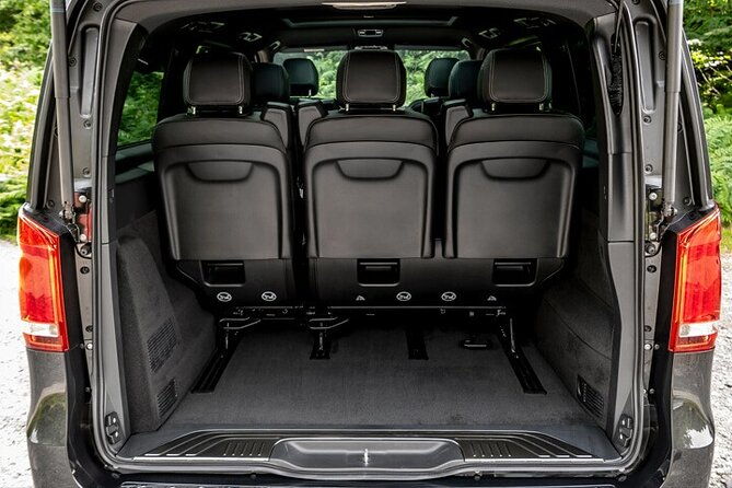 co2-offset-minivan-arrival-transfer-from-krakow-krk-to-krakow