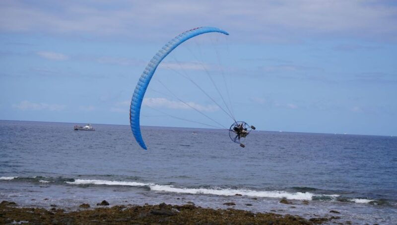 coast-fly-over-the-coasts-of-tenerife-by-paratrike-20min