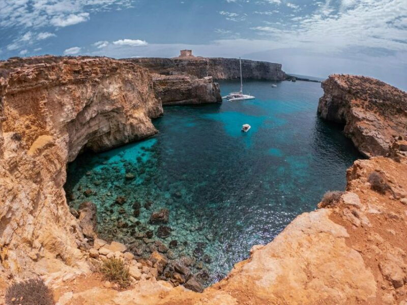 coastal-ferry-cruise-to-the-blue-lagoon-comino-island