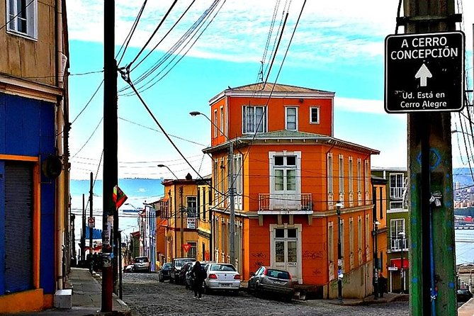 coastal-vina-del-mar-and-historic-valparaiso-from-santiago