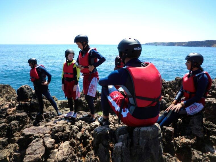 coasteering-algarve-cliff-jump-swim-climb-in-sagres