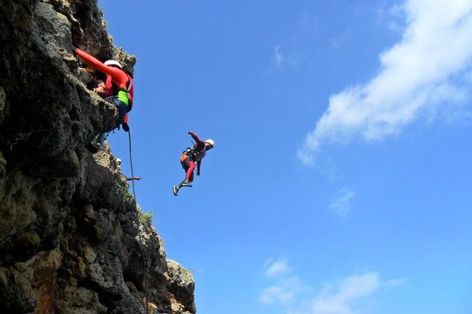 coasteering-at-portinho-da-arrabida
