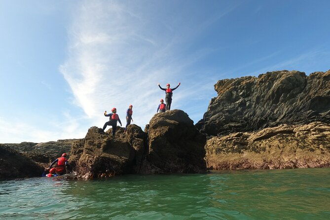 coasteering-cliff-jumping-scrambling-wild-swimming-on-anglesey