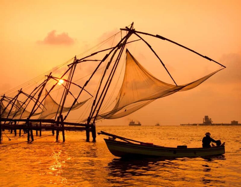 Cochin: 5-Day Kerala Tour with Munnar, Thekkady and Alleppey - FAQ