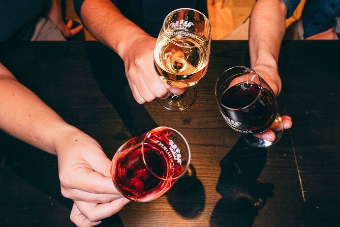 cockburns-cellar-visit-wine-tasting