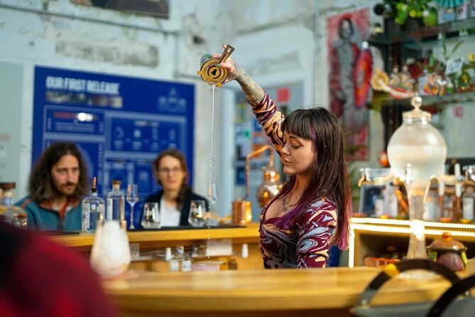 cocktail-masterclass-distillery-tour-combo