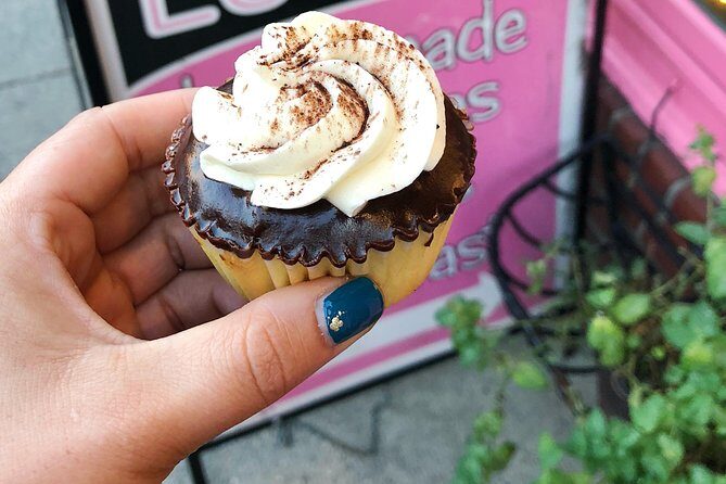Cocktails & Cannoli: Boston's North End Dessert Tour - Analyzing the Experience