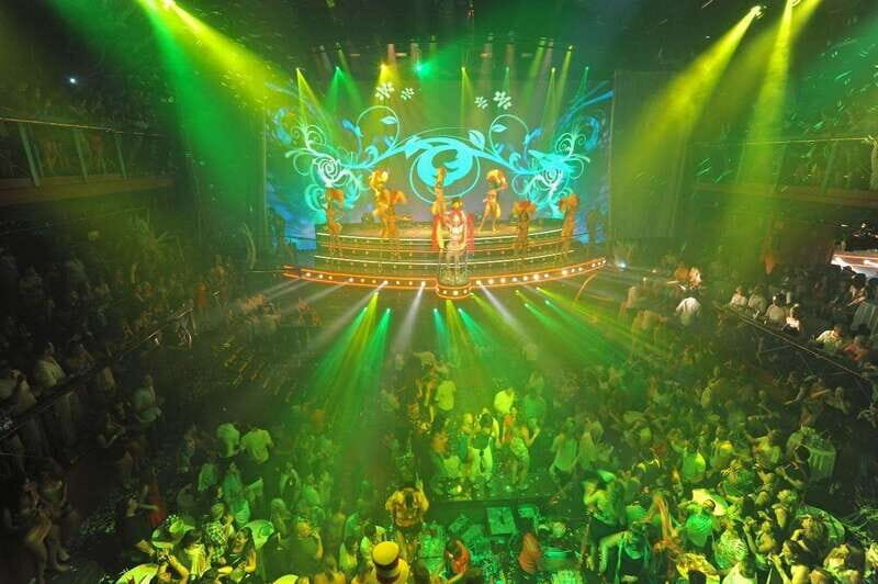 Coco Bongo Night Club in Cancun - Ticket Options and What They Include