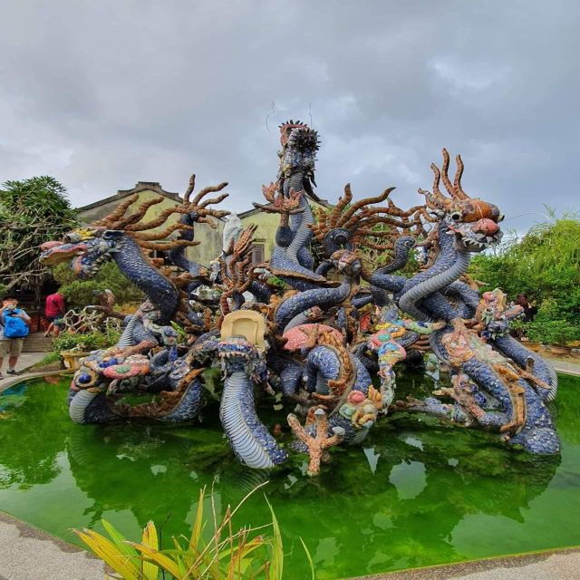 coconut-jungle-hoian-city-tour-boat-ride-drop-flower-lantern