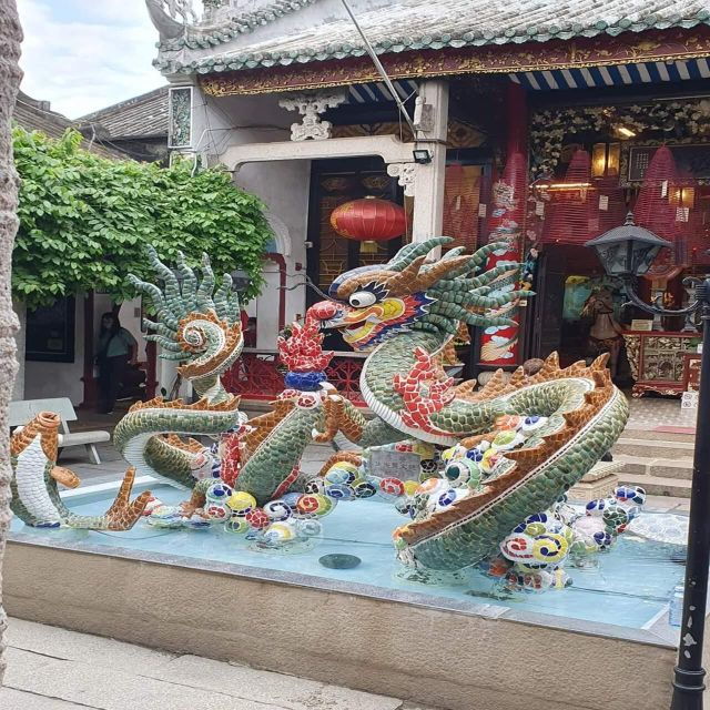 coconut-jungle-hoian-city-tour-boat-ride-drop-flower-lantern