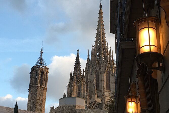 coffee-and-art-tour-walking-gothic-quarter-official-guide