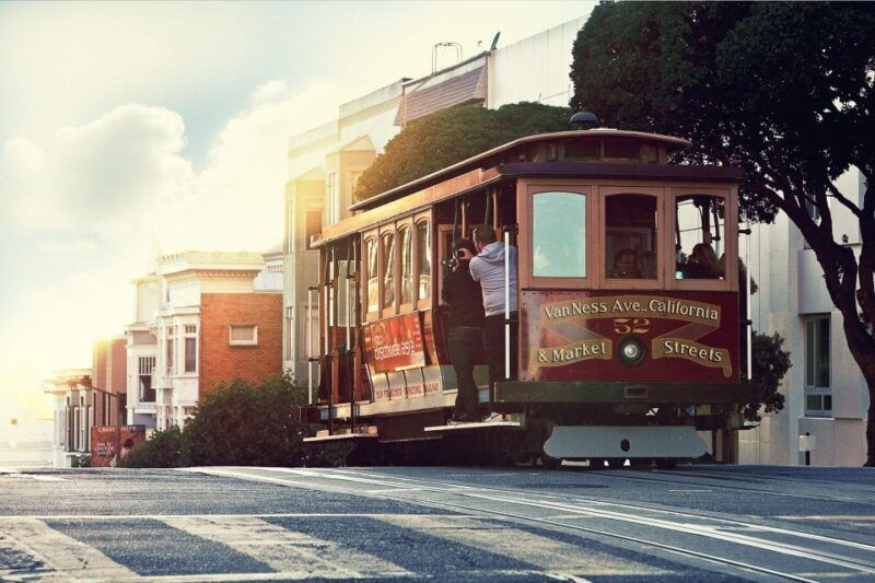 coit-tower-little-italy-landmark-walking-tour