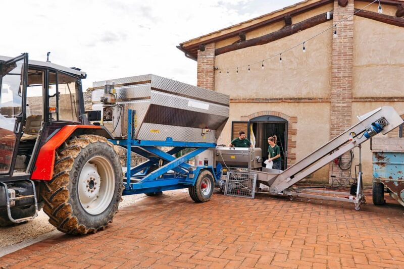 col-val-delsa-tour-and-a-tasting-of-an-authentic-farm