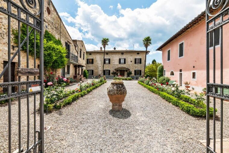 col-val-delsa-tour-and-a-tasting-of-an-authentic-farm