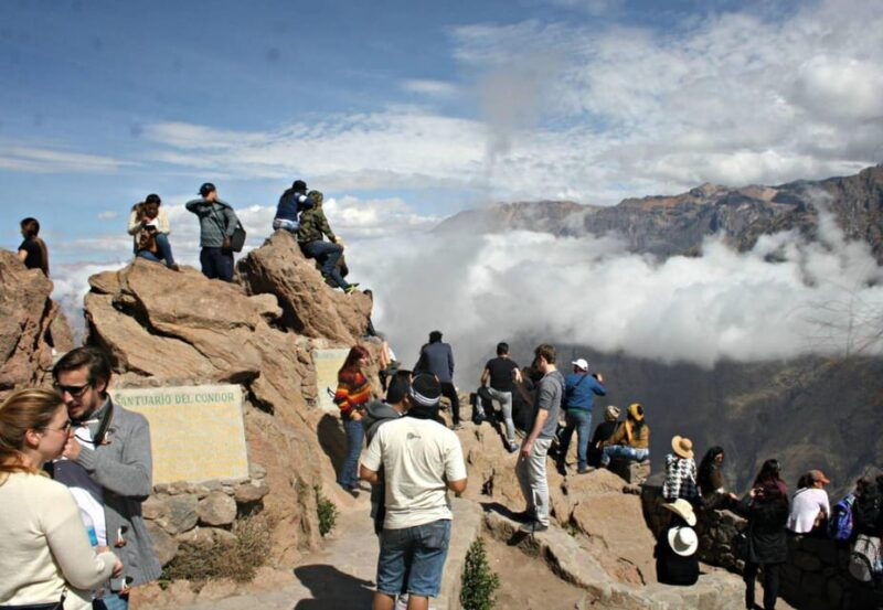 colca-canyon-excursion-2-days-with-end-in-puno