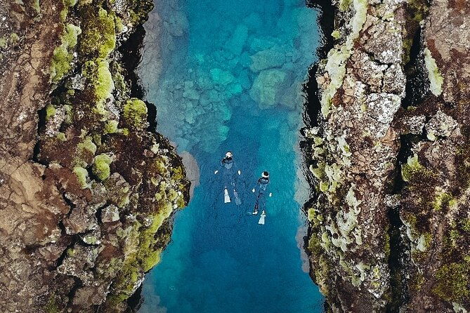 cold-hot-adventure-spa-tour-combo-silfra-sky-lagoon-self-drive