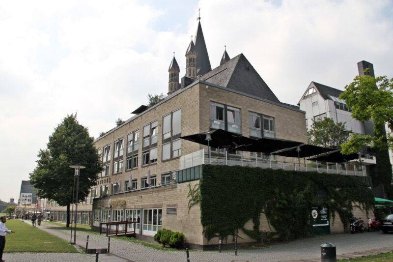 cologne-brewery-tour-with-beer-tasting-and-halven-hahn