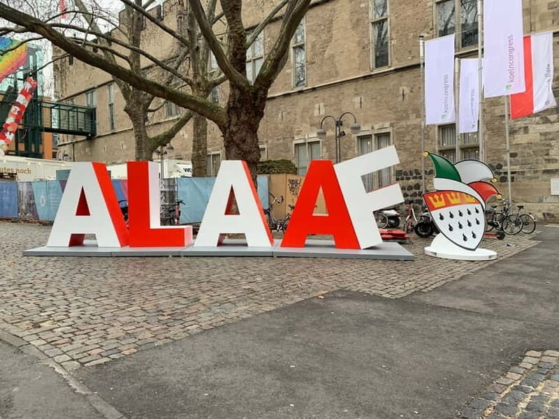 Cologne: Carnival Walking Tour - A Practical Guide to the Cologne Carnival Walking Tour